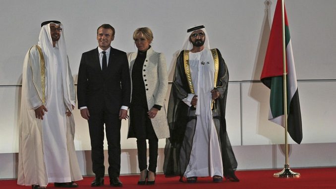 Emmanuel Macron, Mohammed bin Zayed al-Nahayan, Mohammed bin Rashid al Maktoum